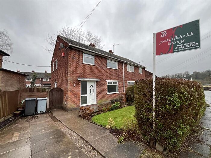 3 Bedroom House To Rent In St. Johns Road, Congleton, CW12