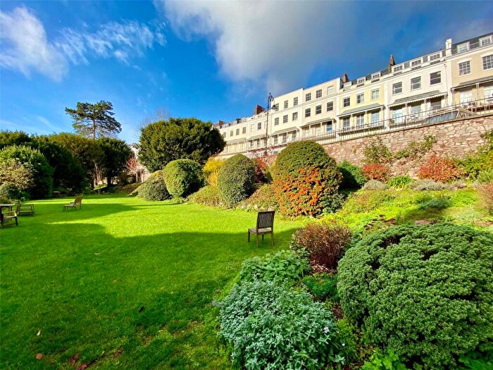 2 Bedroom Apartment For Sale In Royal York Crescent, Clifton, Bristol, BS8