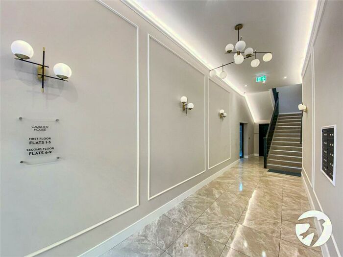 1 Bedroom Flat To Rent In High Street, Chatham, ME4