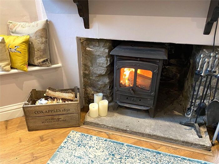 2 Bedroom Cottage For Sale In Wotton Road, Charfield, Wotton-Under-Edge, Gloucestershire, GL12