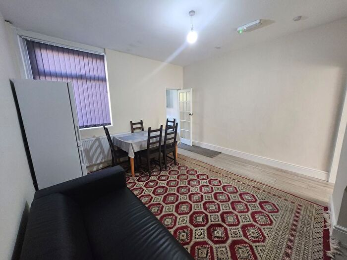 3 Bedroom Terraced House To Rent In Smart Street, Longsight, Manchester, M12