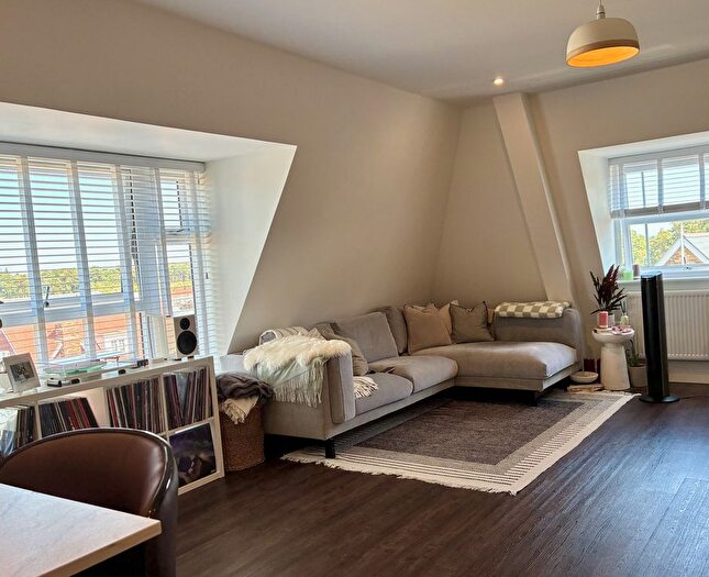 1 Bedroom Flat For Sale In Sundew Avenue, Fleet, GU51