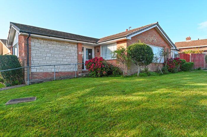 3 Bedroom Detached Bungalow For Sale In The Florins, Purbrook, PO7