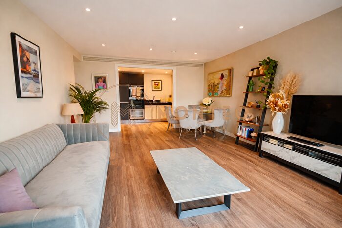 2 Bedroom Flat To Rent In Alie Street, London, E1