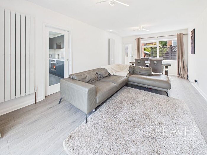 3 Bedroom Detached House For Sale In Digby Hall Drive, Gedling, Nottingham, NG4