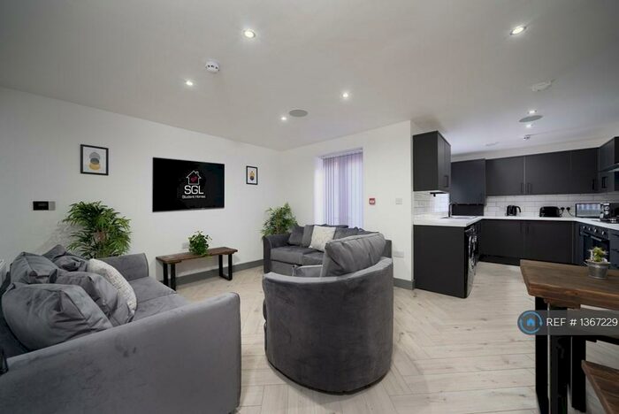 7 Bedroom Terraced House To Rent In Alderson Road, Liverpool, L15