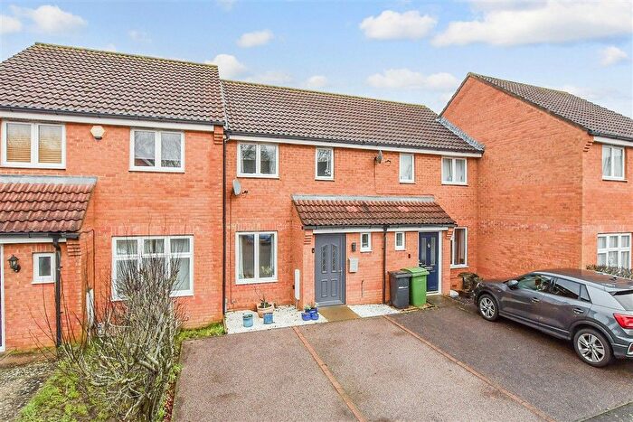 2 Bedroom Terraced House For Sale In Stratford Drive, Maidstone, Kent, ME15