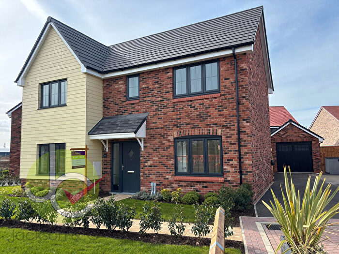 4 Bedroom Detached House For Sale In Station Road, Kennett, CB8