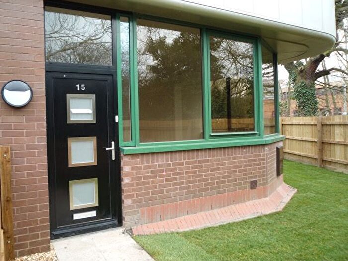 2 Bedroom Flat To Rent In Bentham Close, Swindon, SN5
