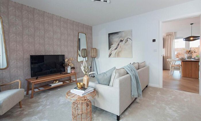 3 Bedroom Detached House For Sale In Roedeer Gardens, Bury, BL9