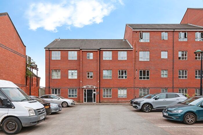 2 Bedroom Flat For Sale In Gamble Street, Nottingham, NG7