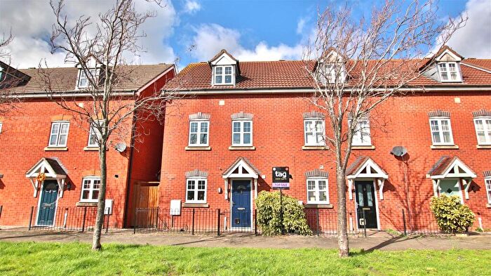 3 Bedroom Terraced House For Sale In Douglas Walk, Saxon Park, Tewkesbury, GL20