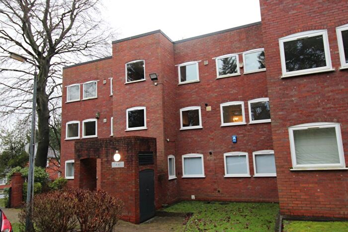 2 Bedroom Flat To Rent In Priory Road, Edgbaston, Birmingham, B5