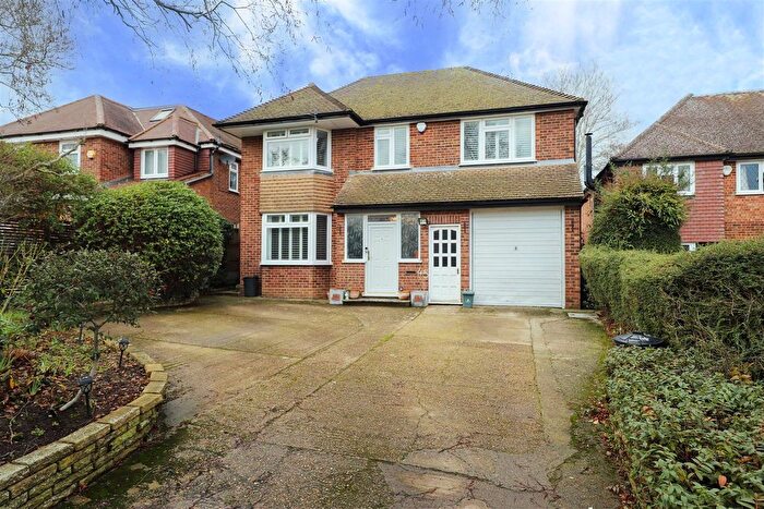 4 Bedroom Detached House For Sale In Warren Road, Ickenham, UB10