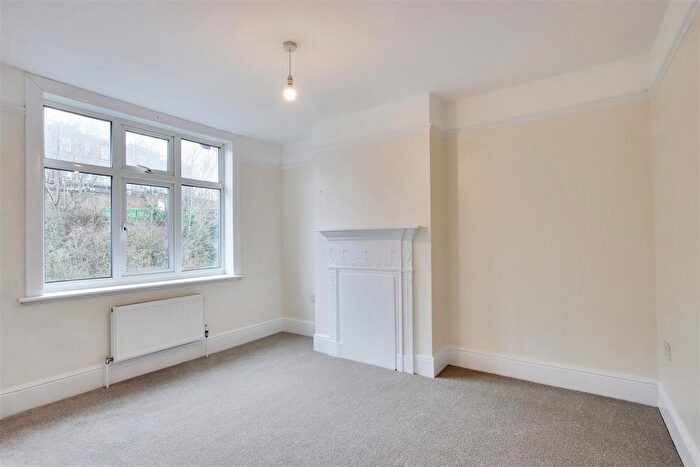 3 Bedroom Terraced House For Sale In Seal Road, Sevenoaks, Kent, TN14