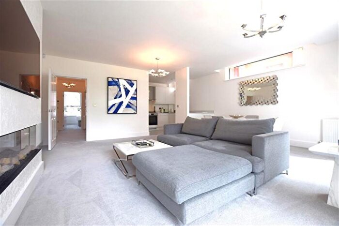 2 Bedroom Apartment To Rent In Bempton Drive, Manchester, M20