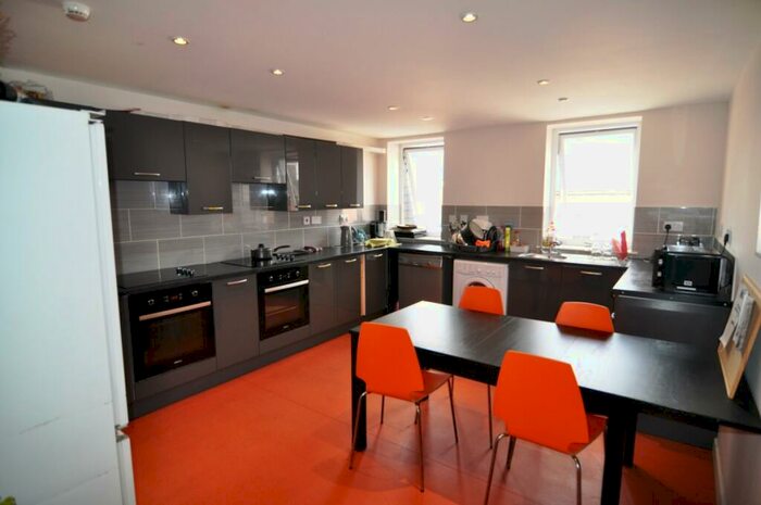 Studio To Rent In Wellington Street, Barnsley, S70