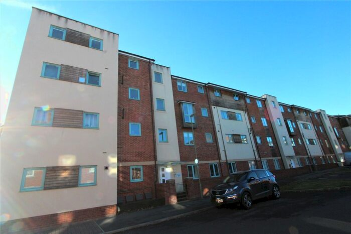 2 Bedroom Flat To Rent In Tinning Way, Eastleigh, Hampshire SO50