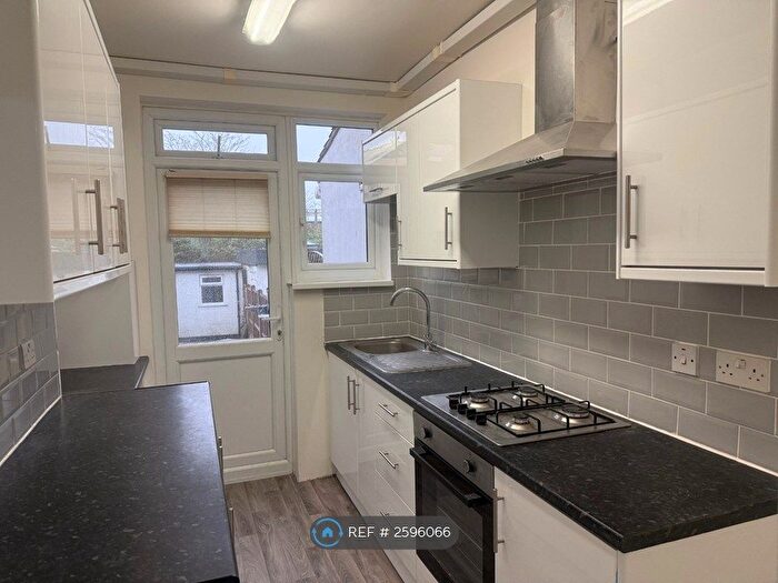 4 Bedroom Terraced House To Rent In Winchester Avenue, London, NW9