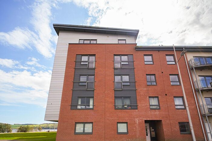 2 Bedroom Flat For Sale In South Victoria Dock Road, Dundee, DD1