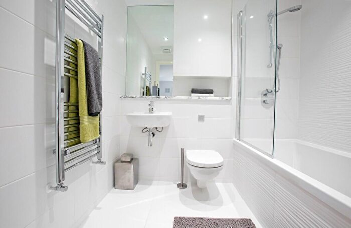 2 Bedroom Flat To Rent In Stoneywood Brae, Aberdeen, Aberdeenshire, AB21