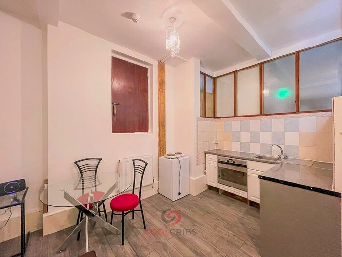 1 Bedroom Flat To Rent In Caledonian Road, London, N1