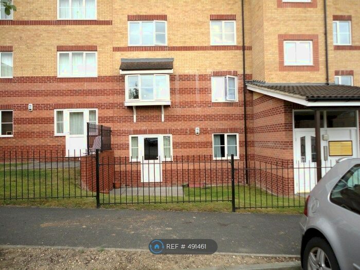 1 Bedroom Flat To Rent In Princes Gate, High Wycombe, HP13
