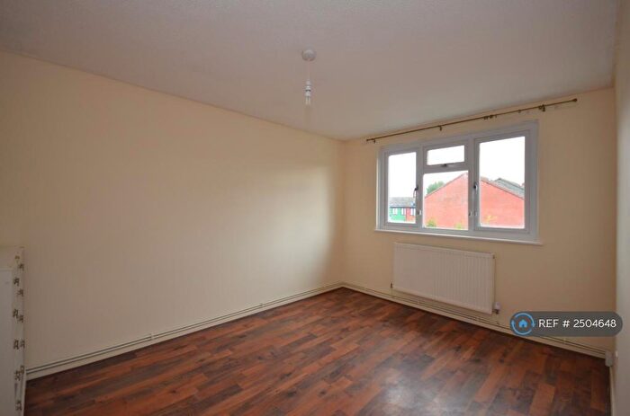 1 Bedroom Maisonette To Rent In Celandine Drive, London, SE28