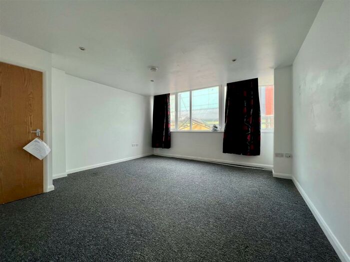 Studio To Rent In Arundel Street, PO1