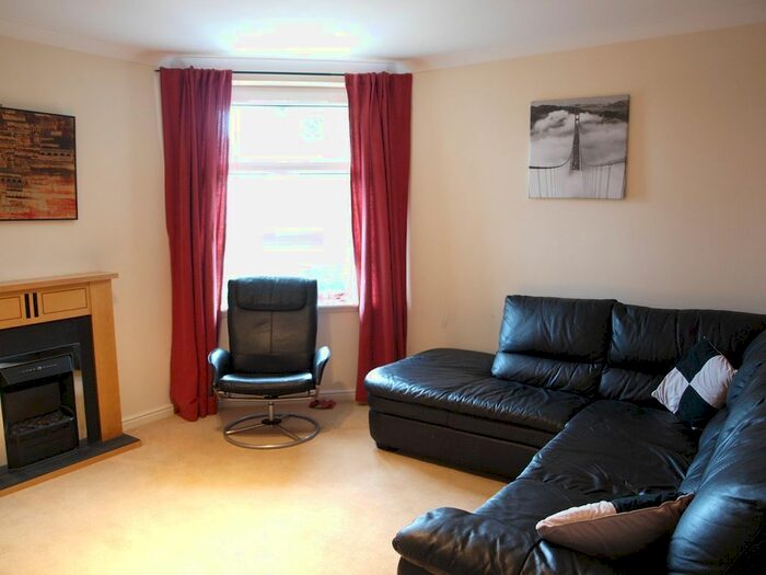 2 Bedroom Flat To Rent In Loaning Road, Edinburgh EH7