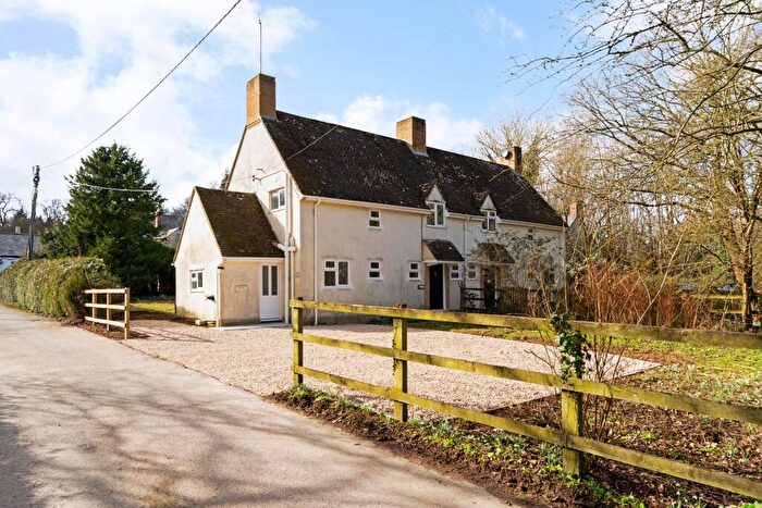 3 Bedroom Semi-Detached House To Rent In Cuckoo Lane, North Leigh, Witney, OX29
