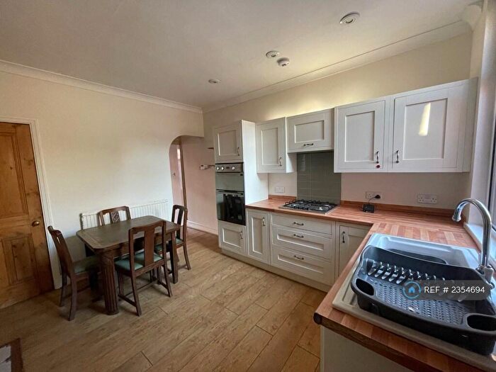 2 Bedroom Terraced House To Rent In Nettleham Road, Sheffield, S8