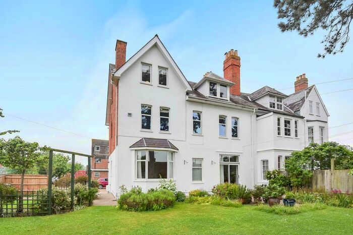 2 Bedroom Apartment To Rent In Radley, Oxfordshire, OX14