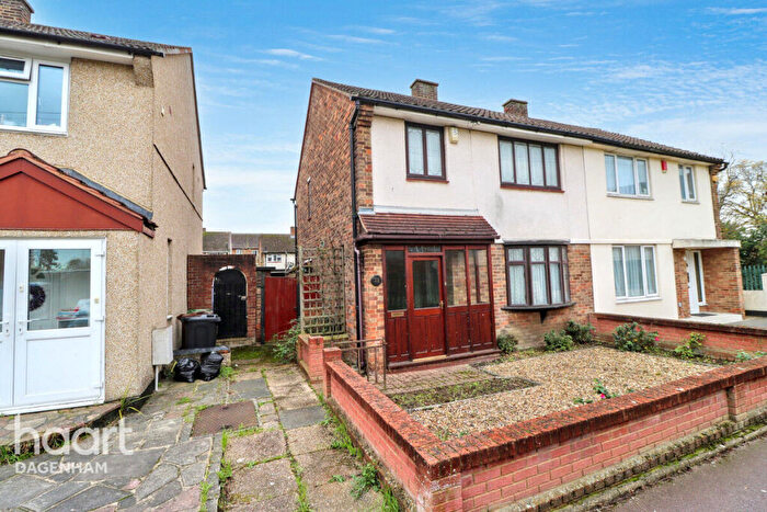 3 Bedroom Semi Detached House For Sale In Woodshire Road, Dagenham, RM10