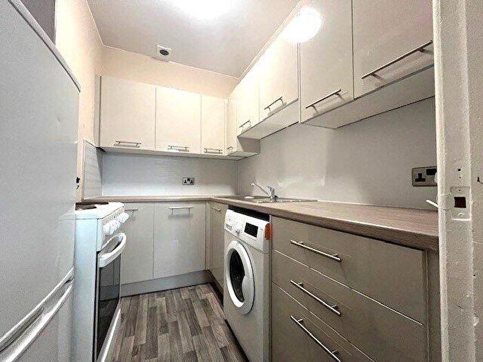 1 Bedroom Flat To Rent In Menzies Road, Torry, Aberdeen, AB11