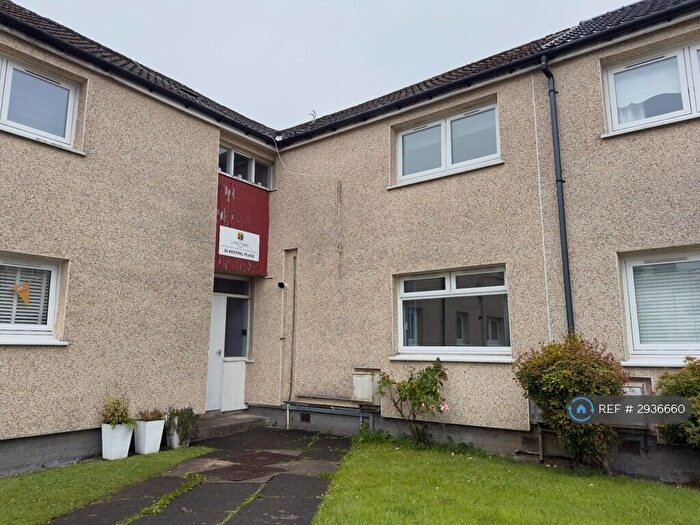 2 Bedroom Flat To Rent In Kestrel Place, Johnstone, PA5