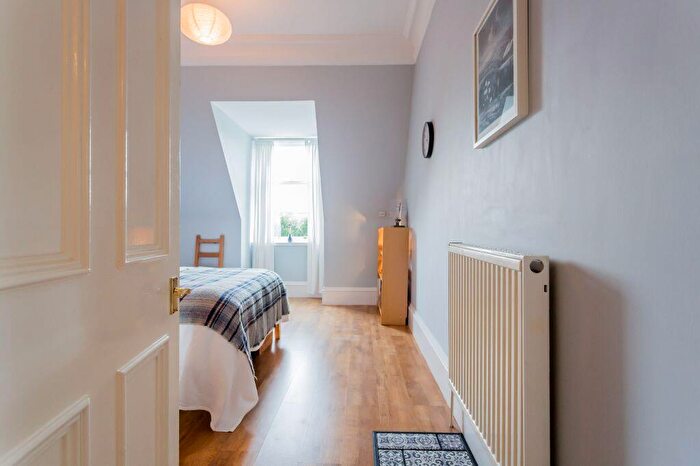 2 Bedroom Flat For Sale In Flat St Margaret's House, Brodie Park Crescent, Paisley, PA2