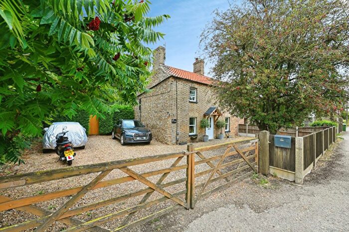 3 Bedroom Semi Detached House For Sale In Downham Road, Fincham, King's Lynn, Norfolk, PE33