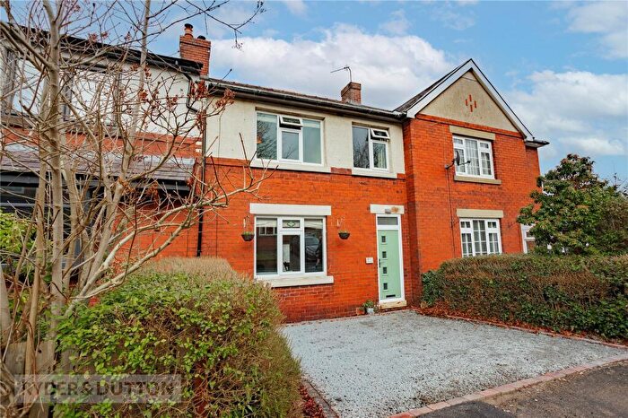 3 Bedroom Town House For Sale In Warlow Drive, Greenfield, Saddleworth, OL3