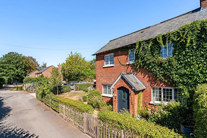 6 Bedroom Semi Detached House For Sale In Adbury Road, Newbury, RG20