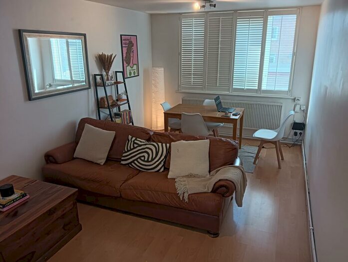 1 Bedroom Flat To Rent In Teyham Court, Northcote Road, Battersea, SW11