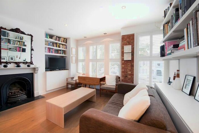 3 Bedroom Maisonette For Sale In Tynemouth Street, SW6