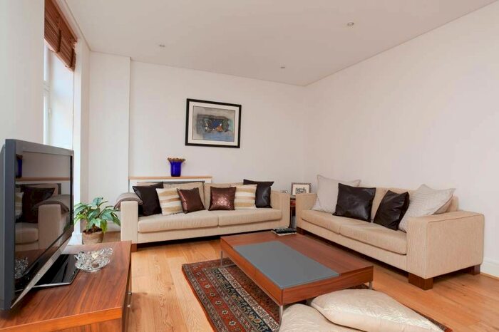 2 Bedroom Flat To Rent In Clarendon Court, Maida Vale, London, W9