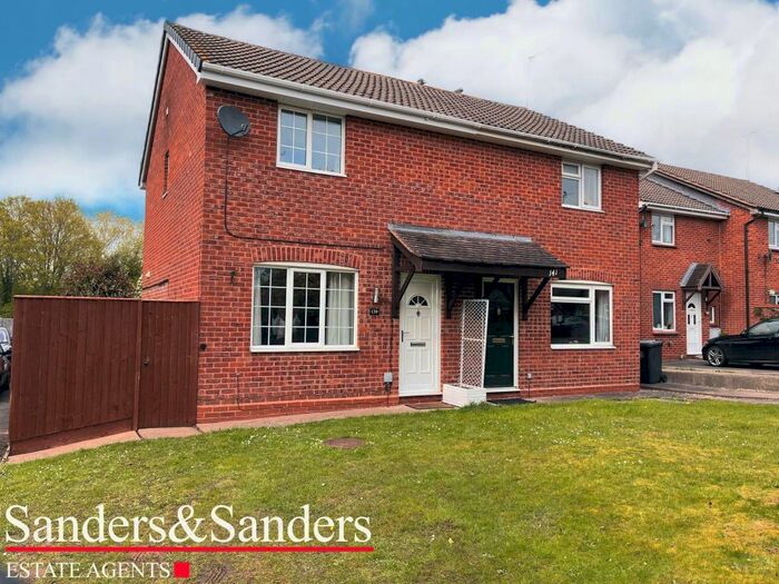 3 Bedroom Semi-Detached House To Rent In Seymour Road, Alcester, B49