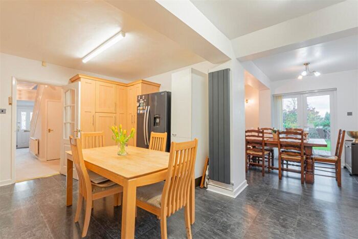 3 Bedroom Detached Bungalow For Sale In Leys Close, Stourbridge, DY9