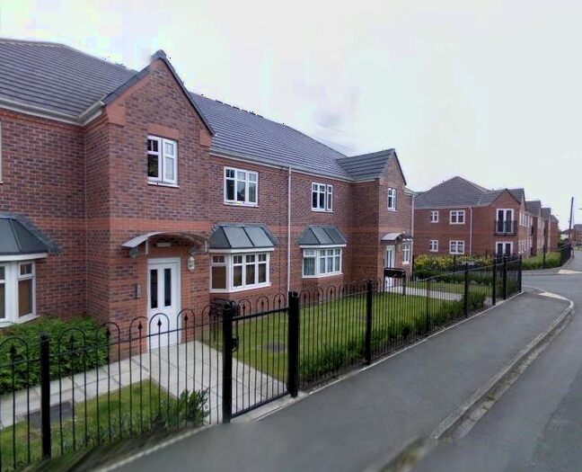 2 Bedroom Flat To Rent In Fieldhouse Drive, Moortown, Leeds, LS17