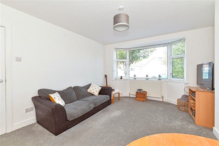 2 Bedroom Flat For Sale In West View Drive, Yapton, Arundel, West Sussex, BN18