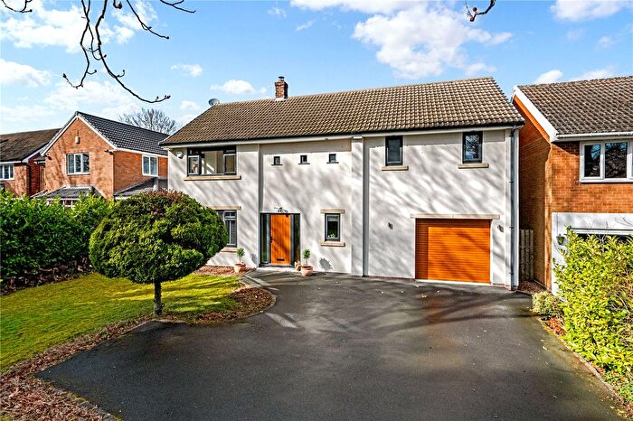 4 Bedroom Detached House For Sale In Shay Lane, Walton, Wakefield, West Yorkshire, WF2