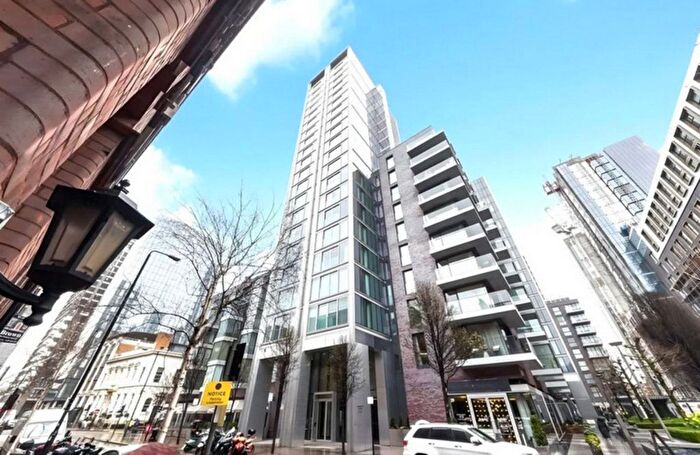 2 Bedroom Flat To Rent In Bridle Mews, London, E1