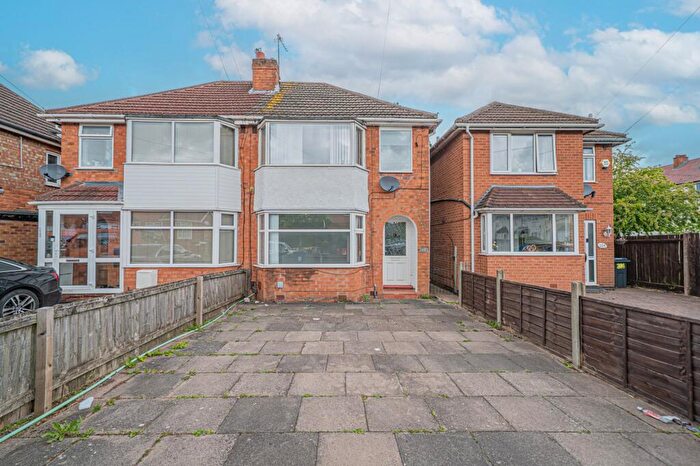 2 Bedroom Semi-Detached House For Sale In Parkdale Road, Birmingham, B26